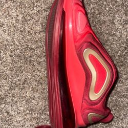 Nike Air Max 720 Size 4.5 Y 