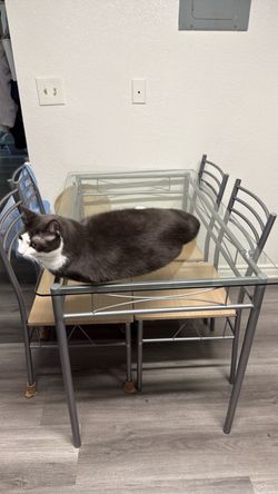 Dinning table