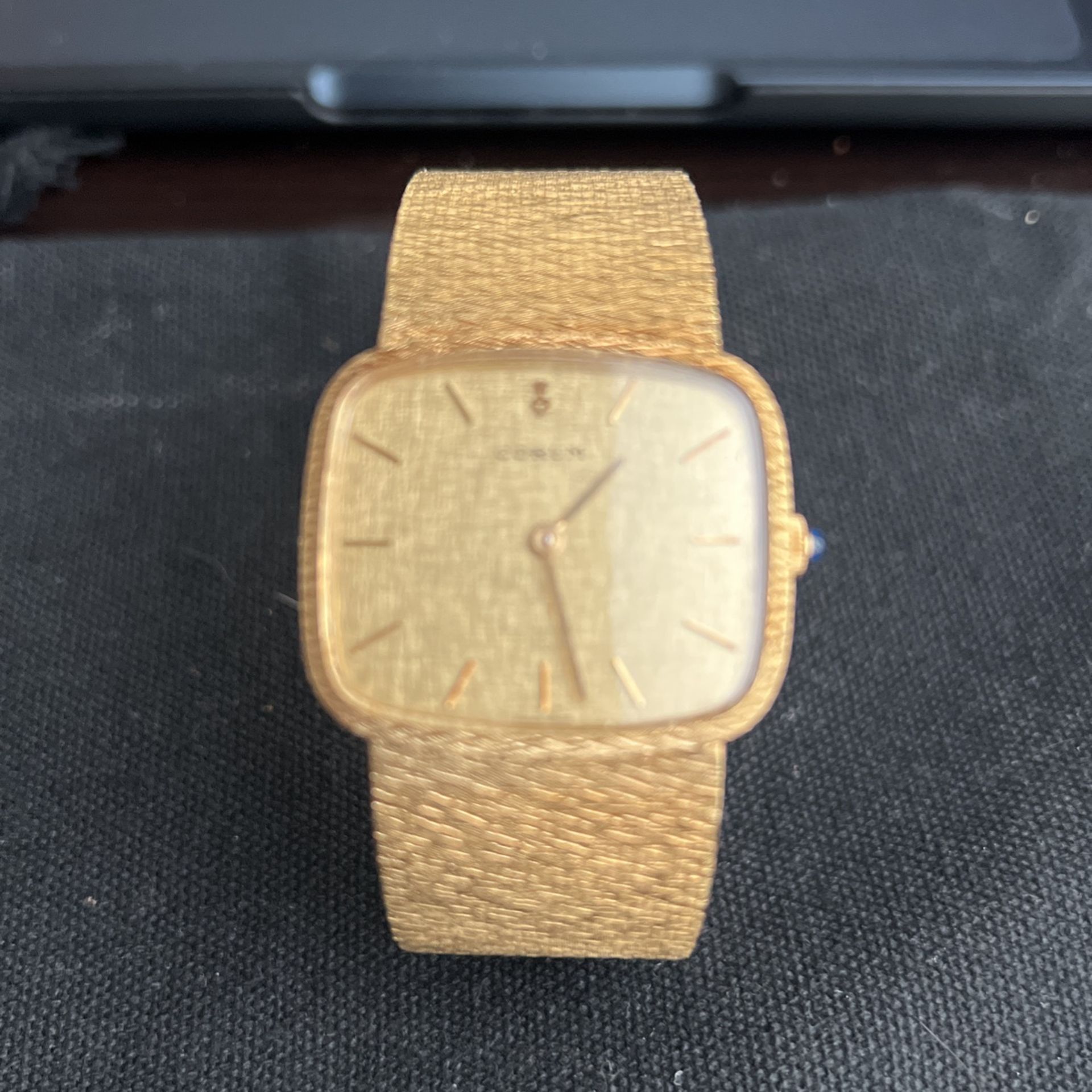 18 KT CORUM WATCH