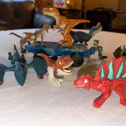 Lot of various 3-7” dinosaurs mostly genuine Jurassic Park 