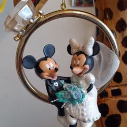 Minnie & Mickey In A Wedding Ring