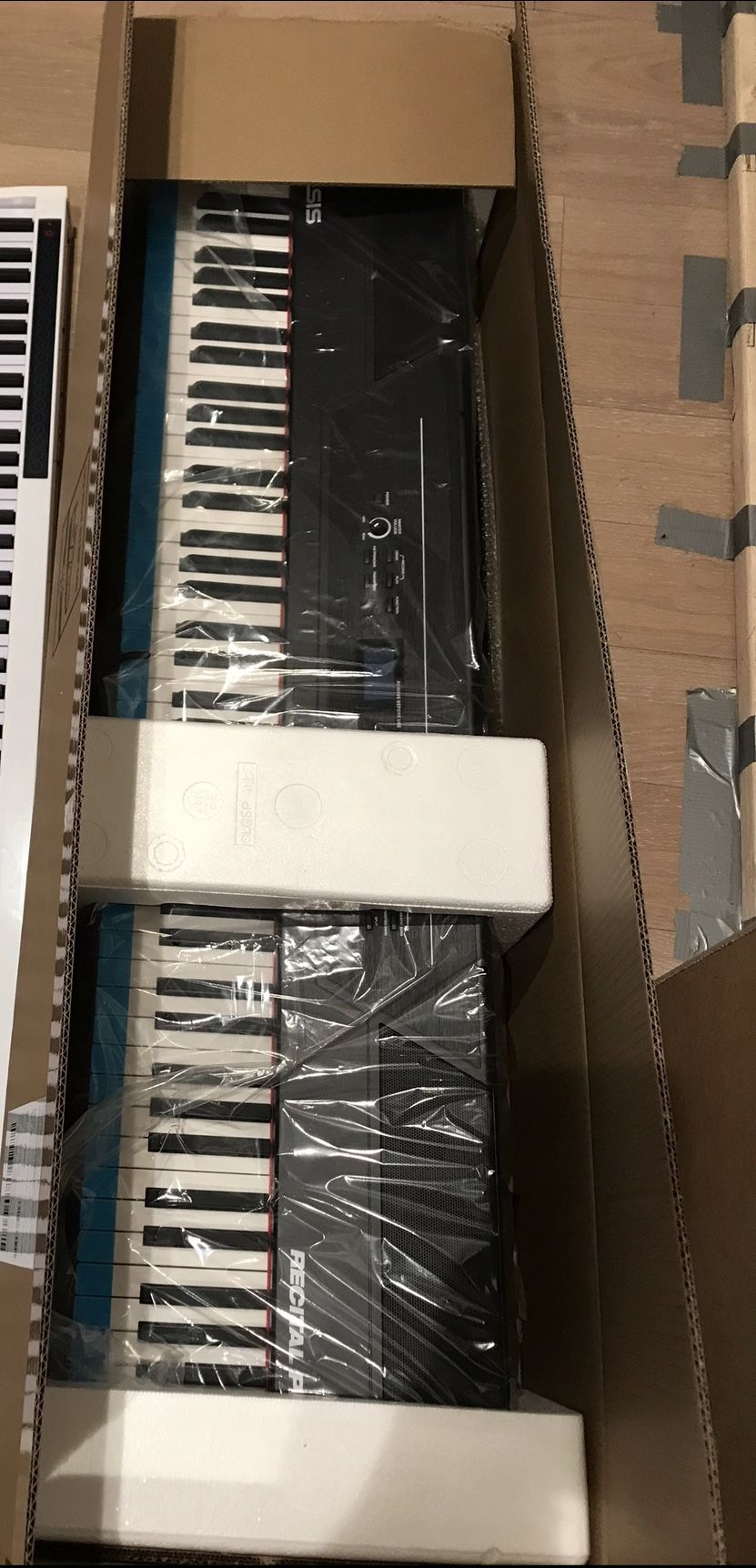 Alesis Recital Pro - 88 Key Digital Piano with Hammer Action Weighted Keys