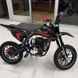 FRP Kid’s 40CC Mini Dirt Bike 4 Stroke! Finance For $50 Down Payment!!