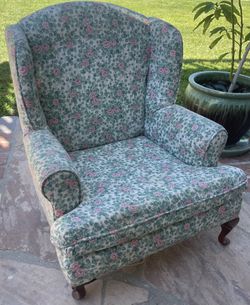 Child’s Sitting Chair