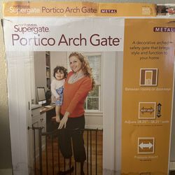 Toddler/dog Arched Gate