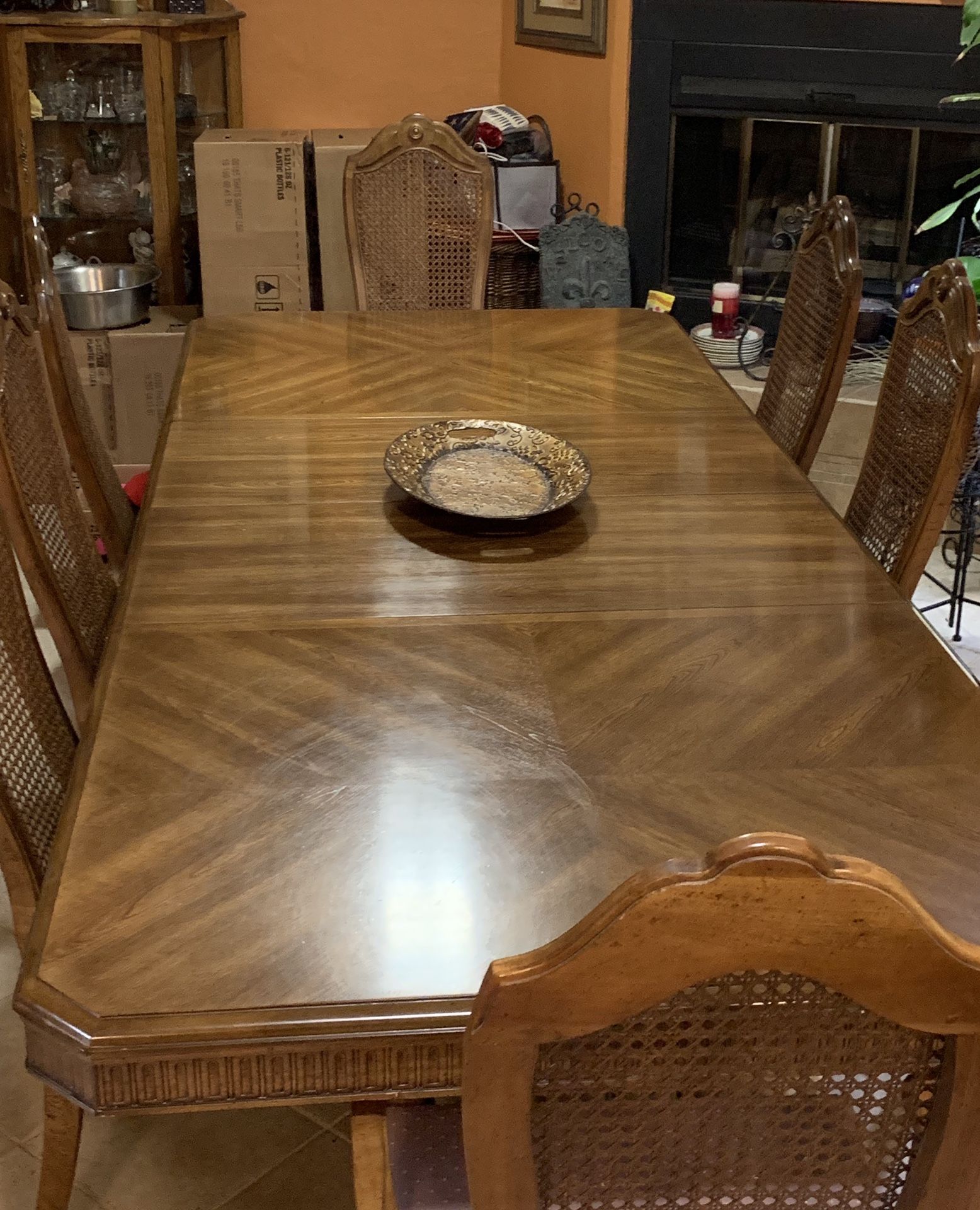 Expand this beautiful table from 68” to 104” with two (2) 18” leaves.