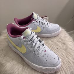 Cosmic Fuschia Nike Air Force Low 1