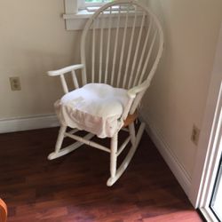 Shabby Chique Rocking Chair
