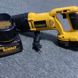 Dewalt 18 Volt Cordless Saw Kit