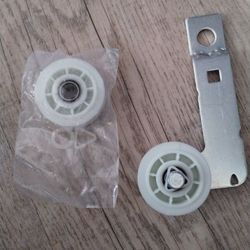 W10837240 Dryer Idler Pulley & 279640 Pulley Kit