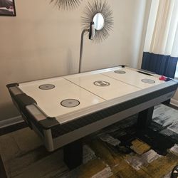 Air Hockey Table