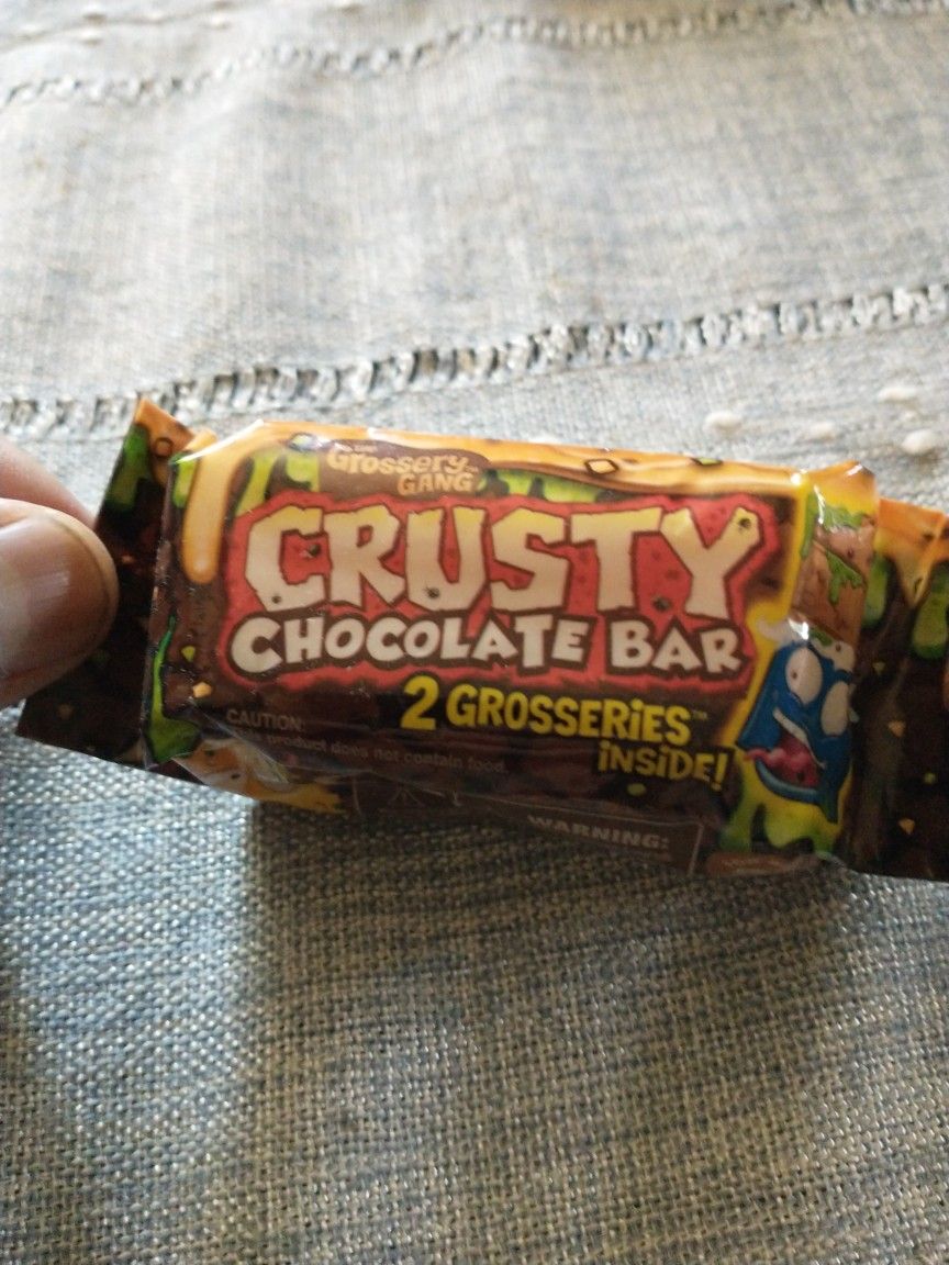 The Grossery Gang Crusty Chocolate Bar 2 Pack Blind Bag