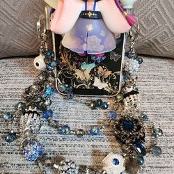 Adjustable Cell Phone Charm