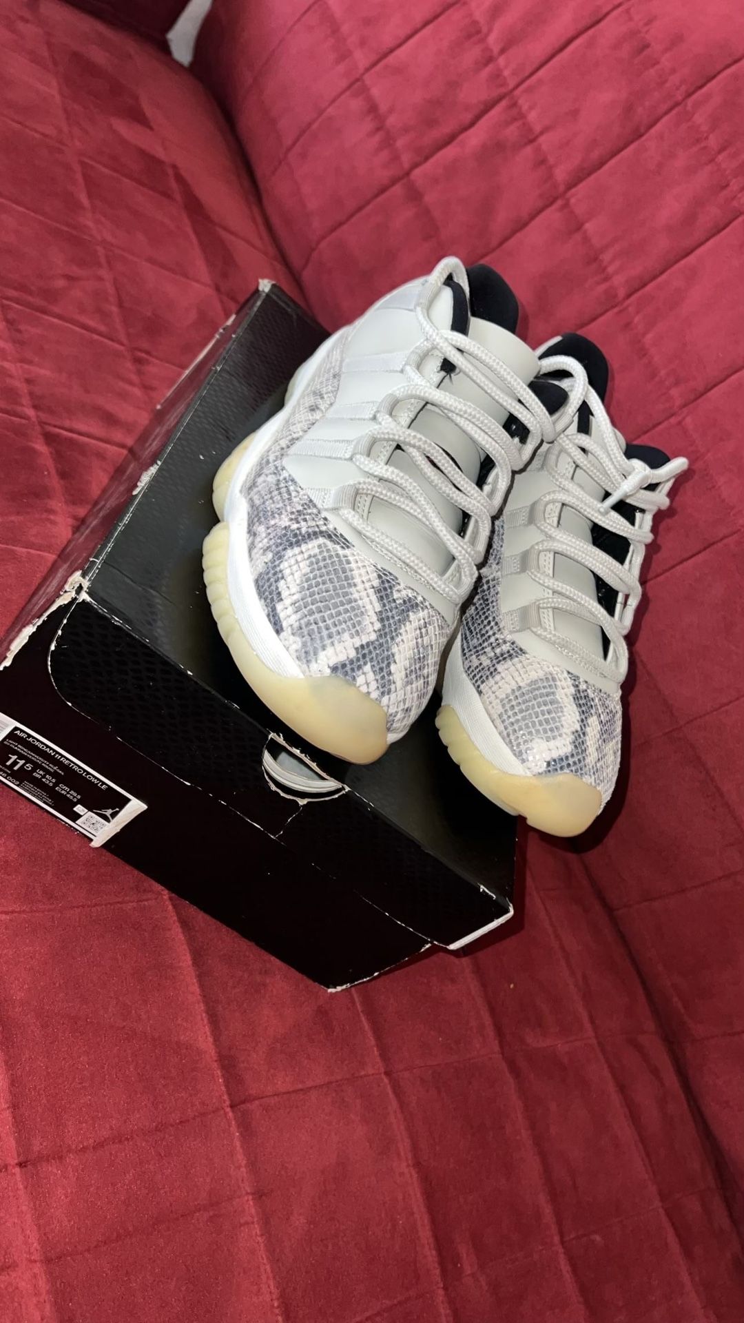 Air Jordan 11 Retro Low