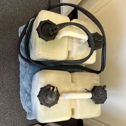 Outboard Two Stroke Oil Reservoirs