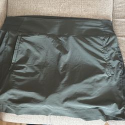 Athleta Skort Olive Green Size 22