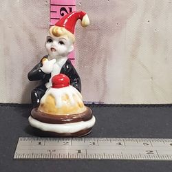 @CHV.  VINTAGE BONE CHINA PORCELAIN FIGURE JAPAN MADE JACK HORNER AND PIE 