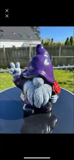 The Peace And  Love Gnome
