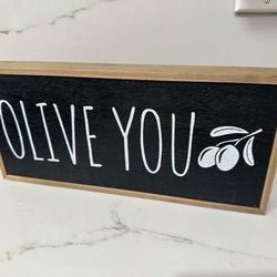 Wood Decor “Olive You” 