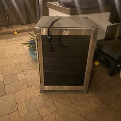 Mini Fridge (Glass Door)