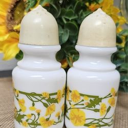 Avon Vintage Milk Glass Salt And Pepper Shakers