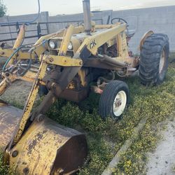 Case Bucket Tractor 