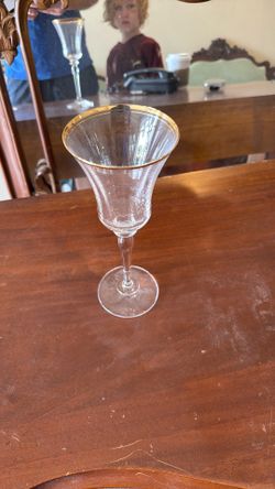 Set Of 8 Lennox Gold Rim Wine Glasses