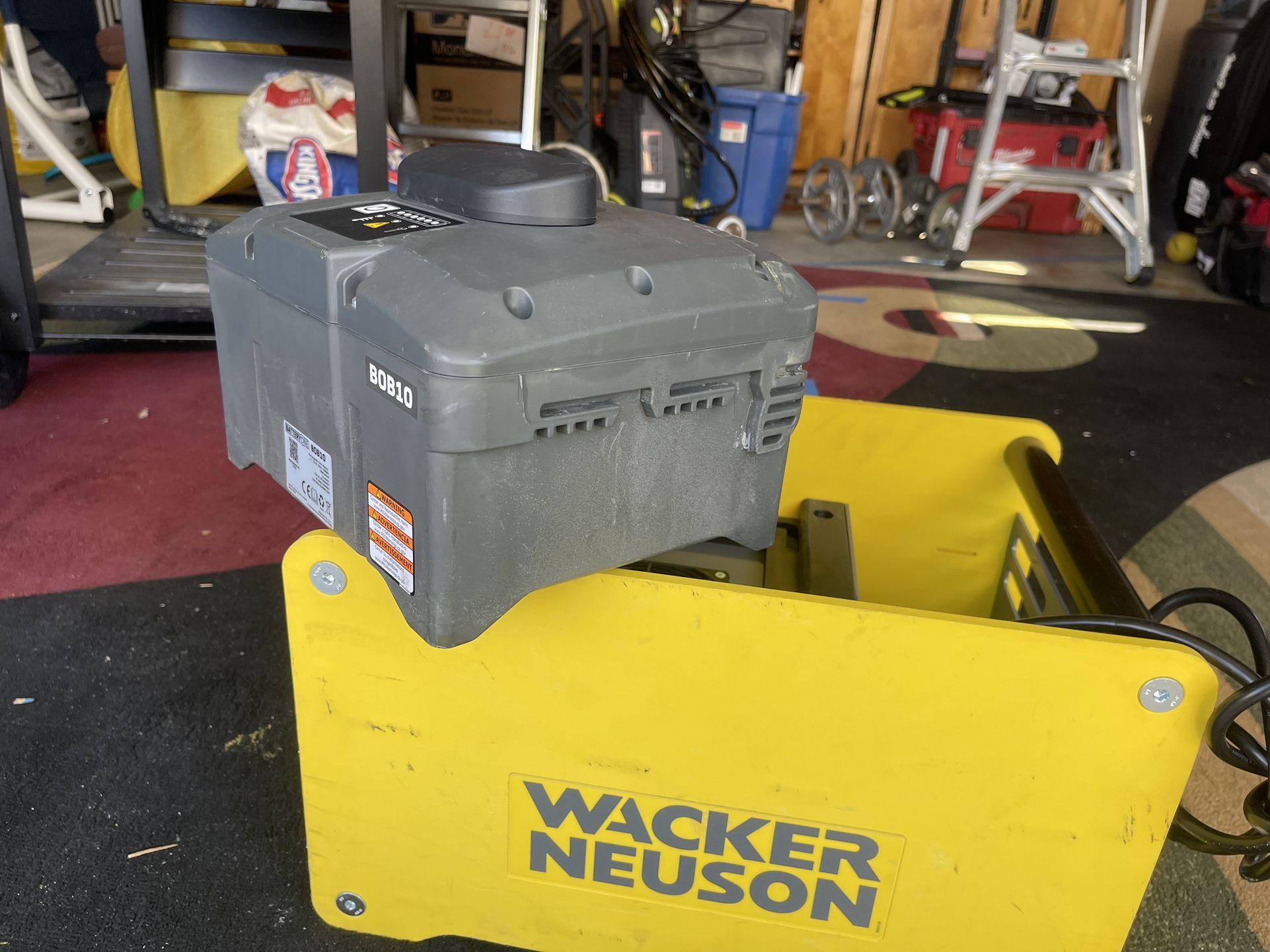 Wacker Neuson BOB10 (()472) 51v 1000wh Li-on Battery Model# BOB10