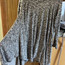 NEW Large and XL Knit Top/Dress  SALE  $10 cada uno🍀