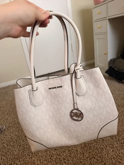 Micheal kors purse