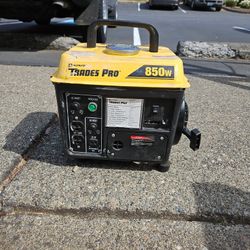 Trades Pro 850W Generator 