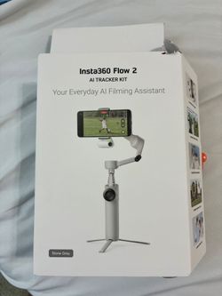 Insta360 Flow 2 (Ai Tracker Stand)