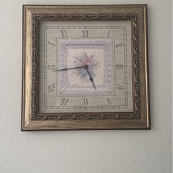 Wall Clock With Roman  Numbers 