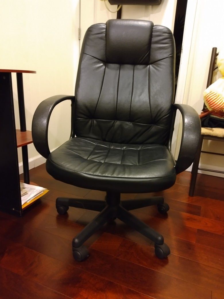 Leather Office Chair New