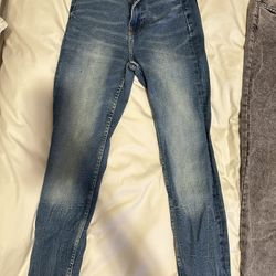 ZARA Skinny Jeans