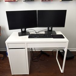 White Desk With Three Drawers