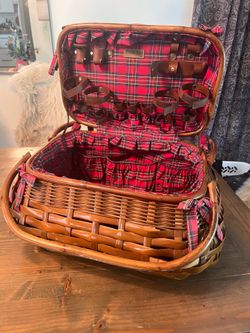 Large Picnic Basket