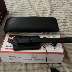 2 Arm Rests Pink And Black, And Light 