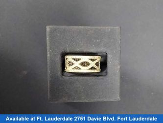 Women's Ring - Silver 5.7 grams Size 6.5