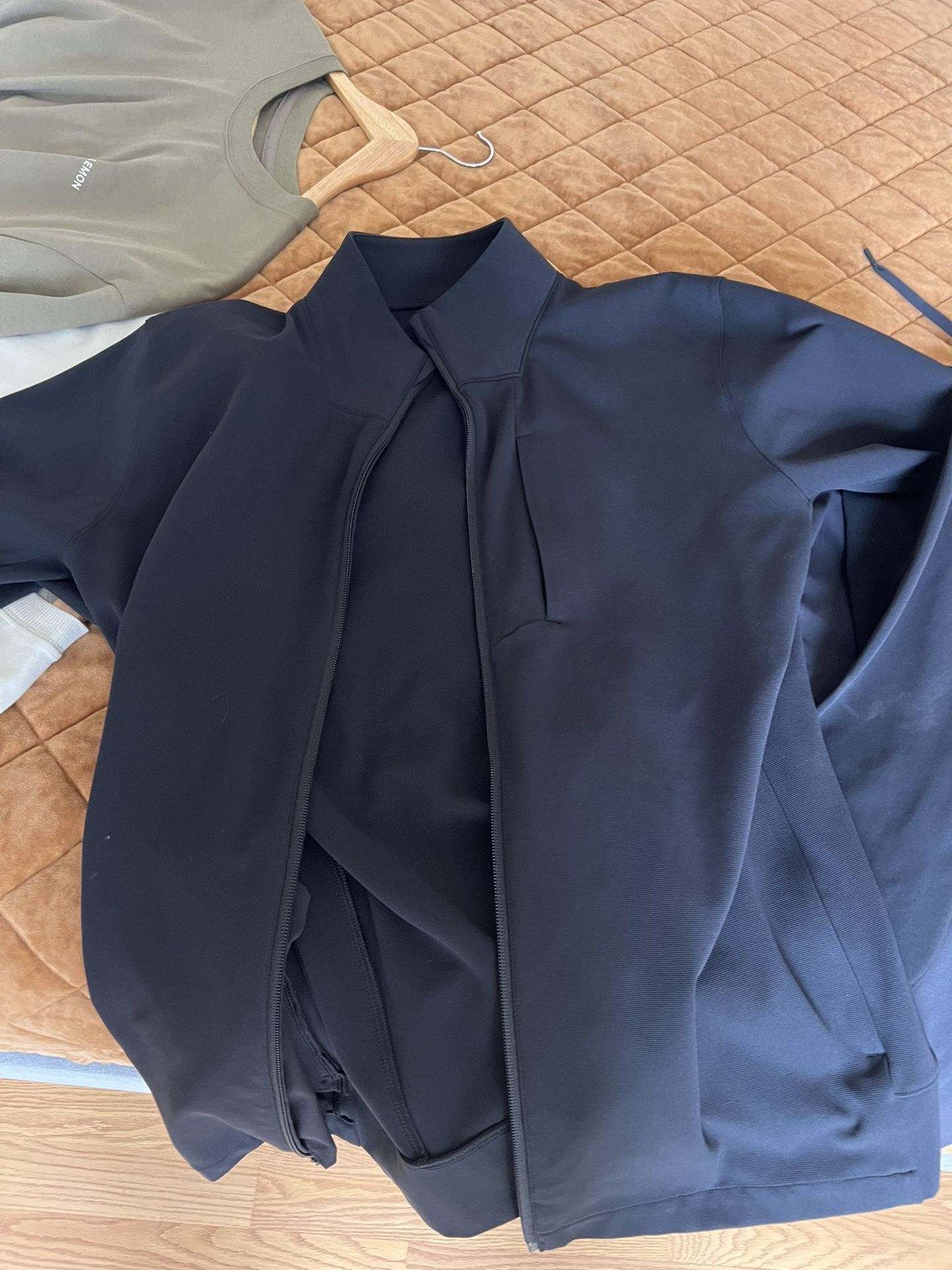 Lululemon Men’s Jacket