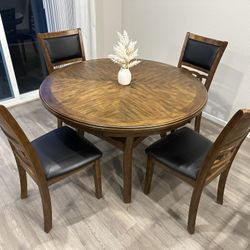 47” Solid Wood Dining Table 4 Chairs -Excellent Condition 