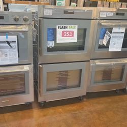 30 Inch Wide Built In Double Wall Oven Thermador Stainless Steel