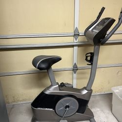 Health Rider Exercise Bike 