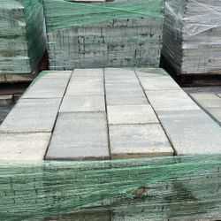 1400 ft.² of pavers