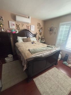 Cherry wood bed set