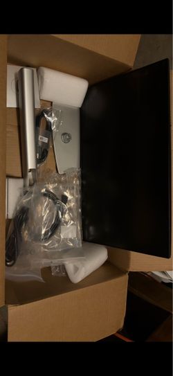 Dell Computer Monitor with Stand and Cables