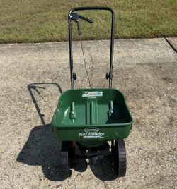 Scott’s turf builder fertilizer spreader