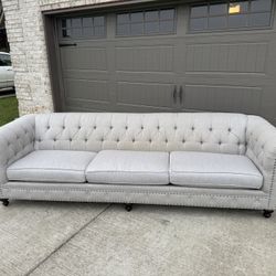 Large Couch With Two Love Chairs