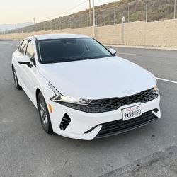 2022 KIA K5