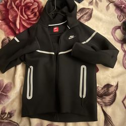 Nike Reflective Tech